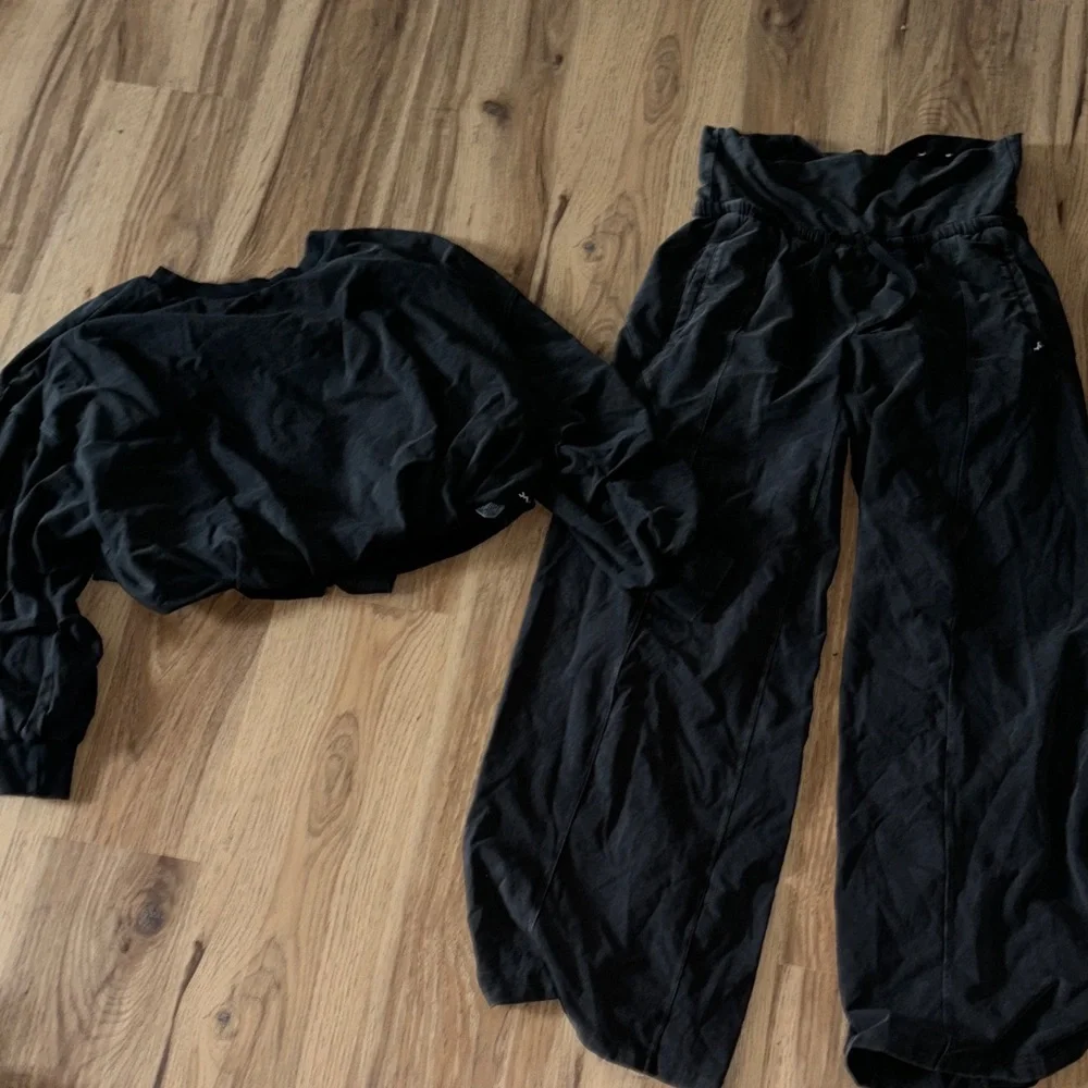 JoyLab Black Outfit Set - Picture 1 of 4